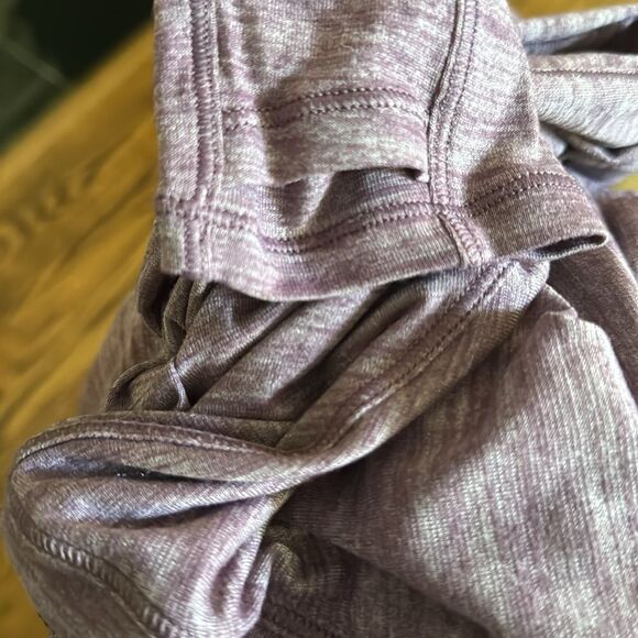 Lululemon heathered foxglove Meant To Move scoop neck lightweight tee. Size 6. - Picture 7 of 10